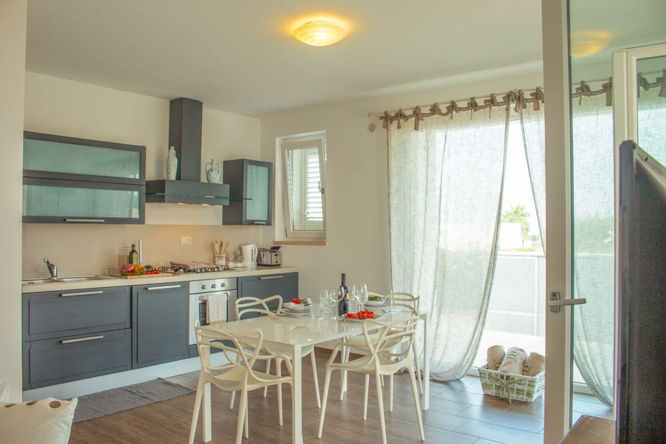 Villa, 3 Bedrooms | Private kitchen | Full-size fridge, oven, stovetop, dishwasher