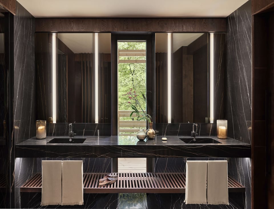 Royal Suite, 1 King Bed, Mountain View | Bathroom | Free toiletries, hair dryer, bathrobes, slippers