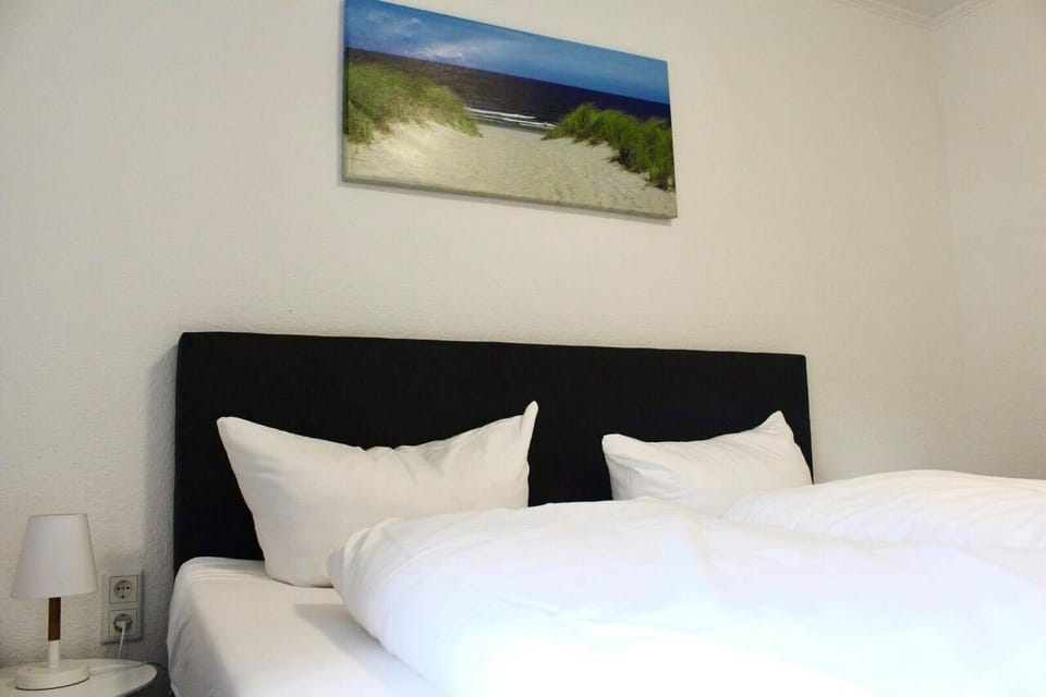 Comfort Double Room | Free WiFi, bed sheets