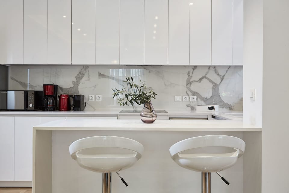 Luxurious Spacious Apt next  Hilton Area Apartment in Athens