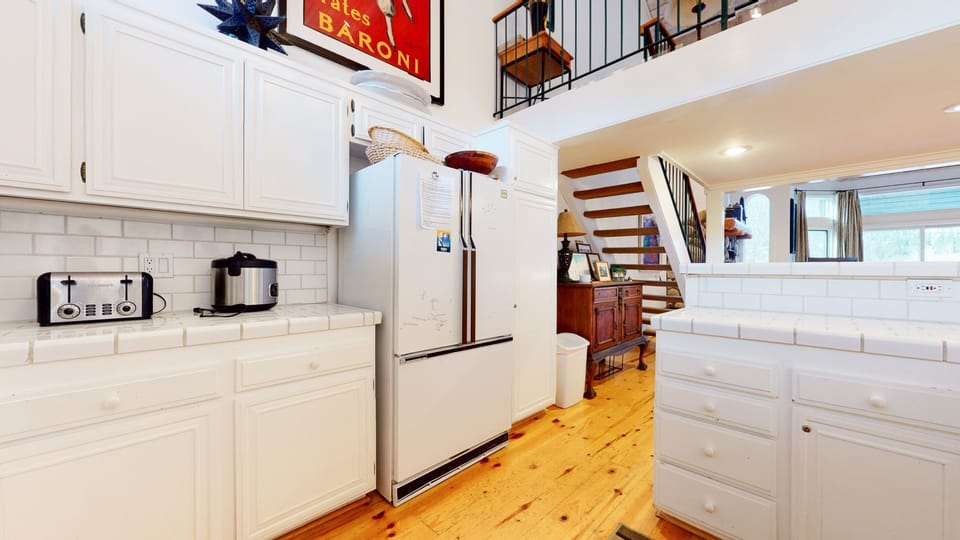 Condo, 3 Bedrooms | Private kitchen | Coffee/tea maker, fridge, toaster