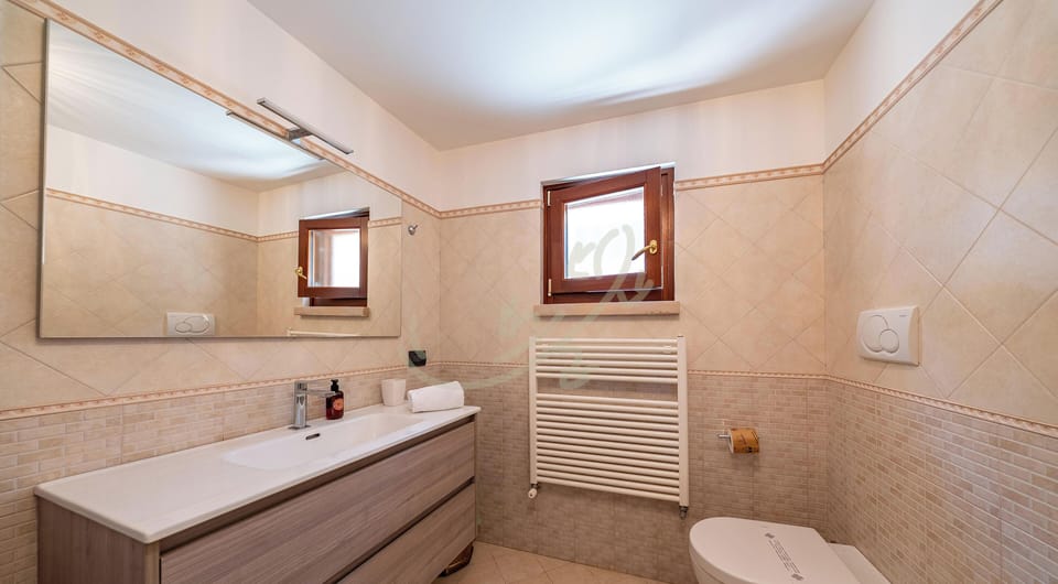 Villa, 3 Bedrooms | Bathroom | Shower, rainfall showerhead, hair dryer, bidet