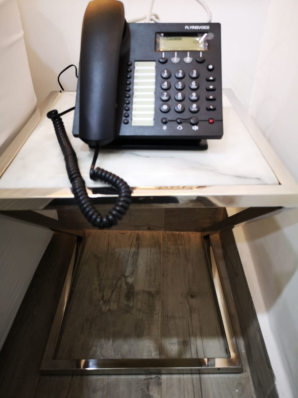 Minibar, in-room safe, desk, iron/ironing board