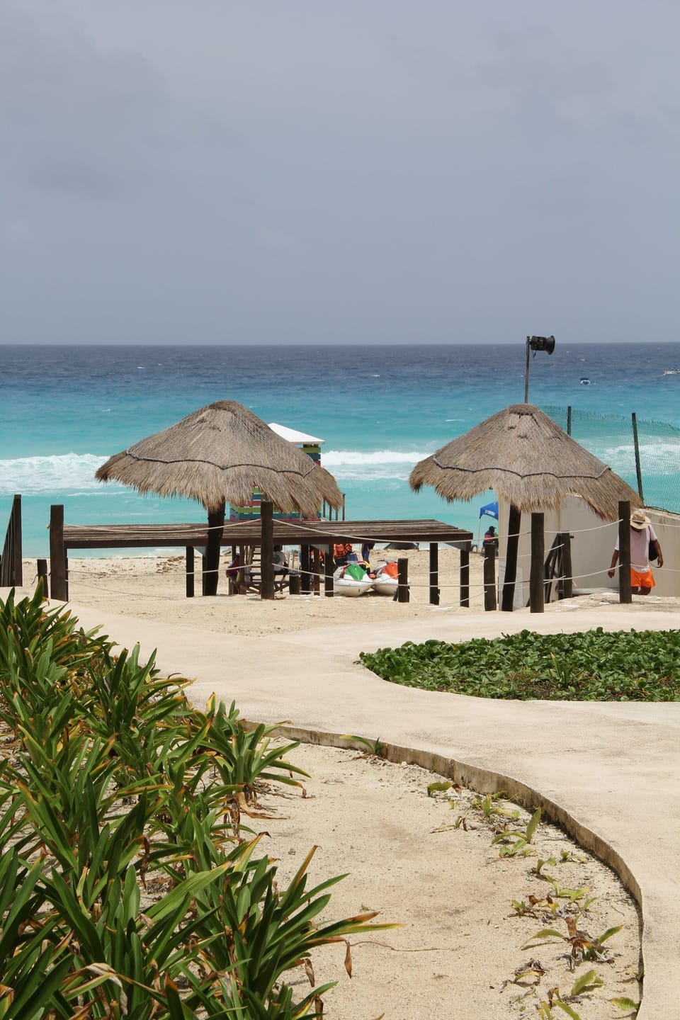 Public Beach Playa Ballenas at walking distance
