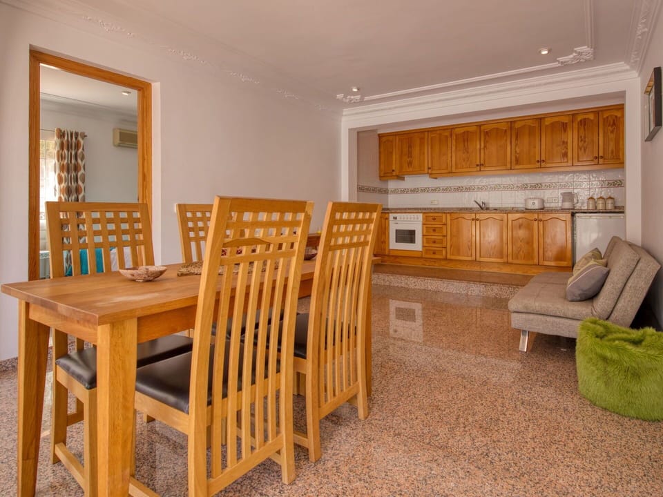 Room, Property, Furniture, Building, Real Estate, House, Table, Floor, Dining Room, Home