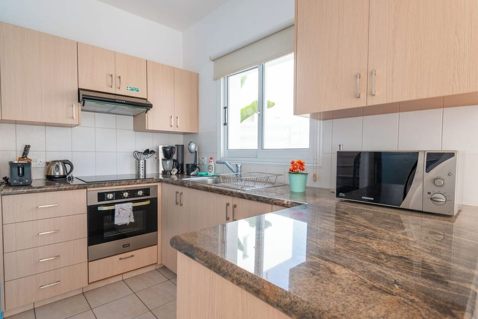 Villa, 2 Bedrooms, Private Pool | Private kitchen | Fridge, microwave, oven, stovetop