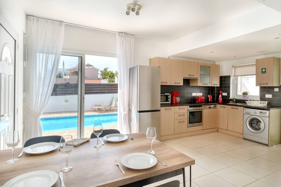 Villa, 2 Bedrooms, Private Pool | Living area | 43-inch flat-screen TV with satellite channels, TV, stereo