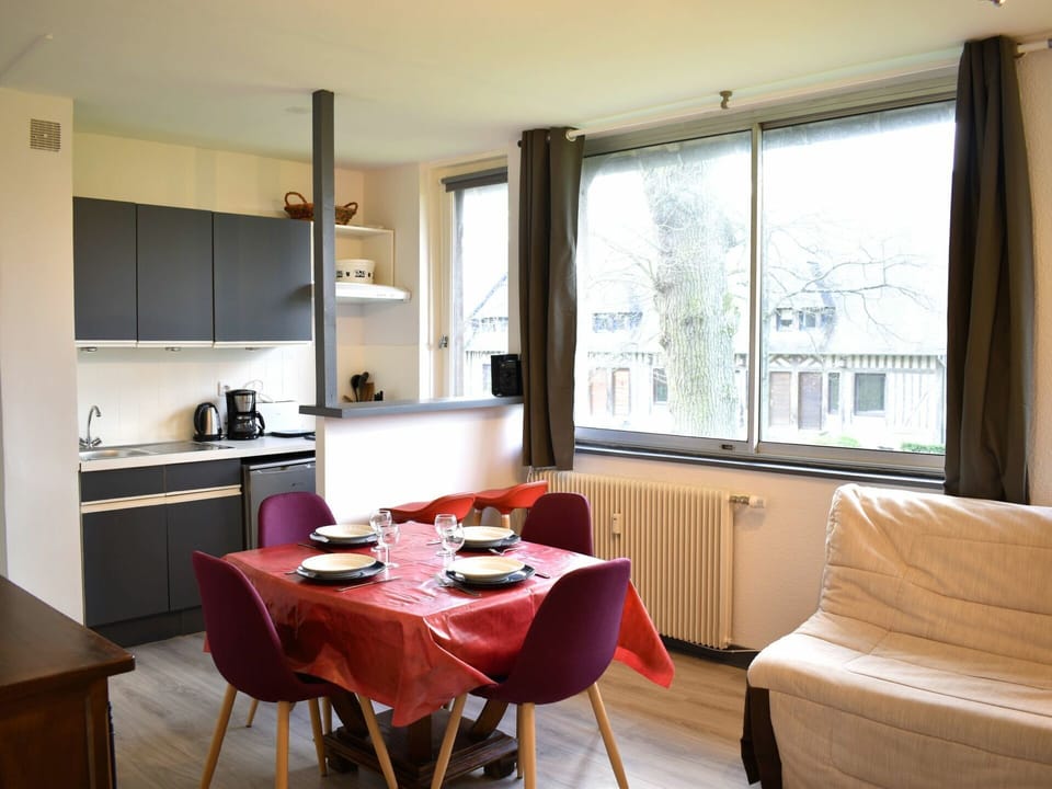 Table, Furniture, Property, Window, Wood, Chair, Building, Interior Design, Flooring, Floor