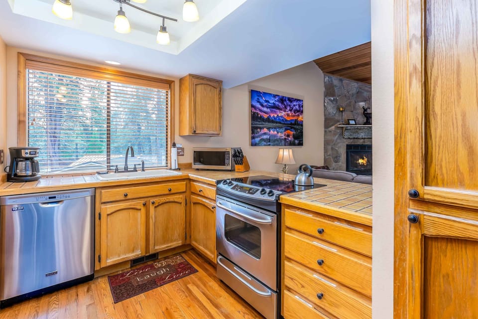 Kitchen - Main Level