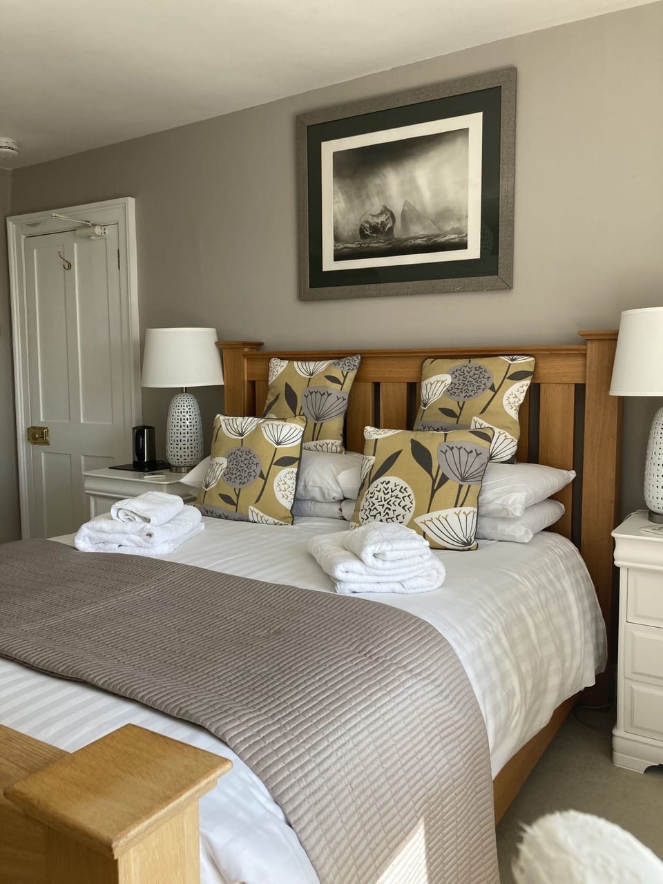Superior Double Room, Ensuite (Baileys) | In-room safe, blackout drapes, iron/ironing board, free WiFi