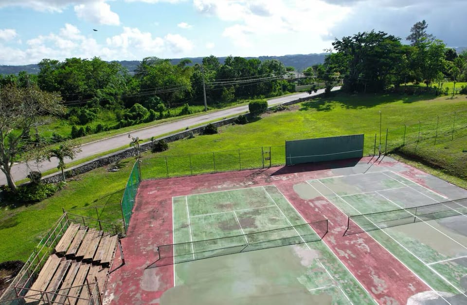 Sport court