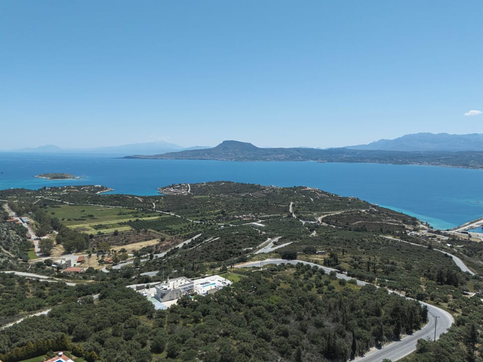 Villa Panorama is nestled on a hill side, the villa enjoys incredible views of Souda bay.