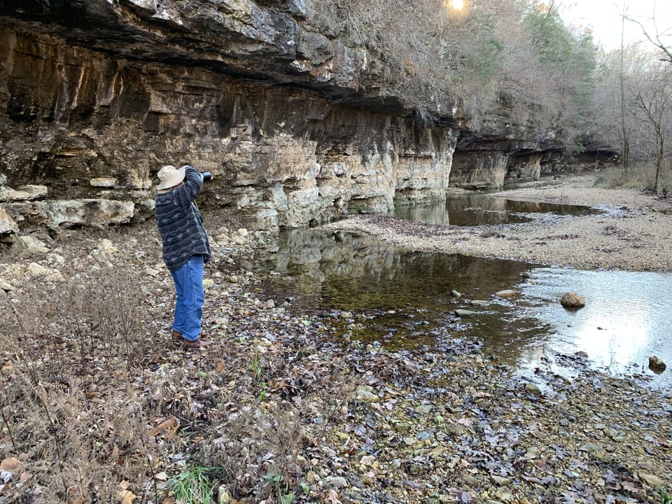 Rugged Cliffs Creek is close by.