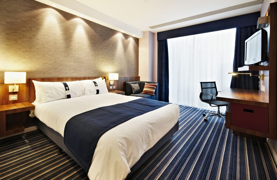 In-room safe, desk, soundproofing, iron/ironing board