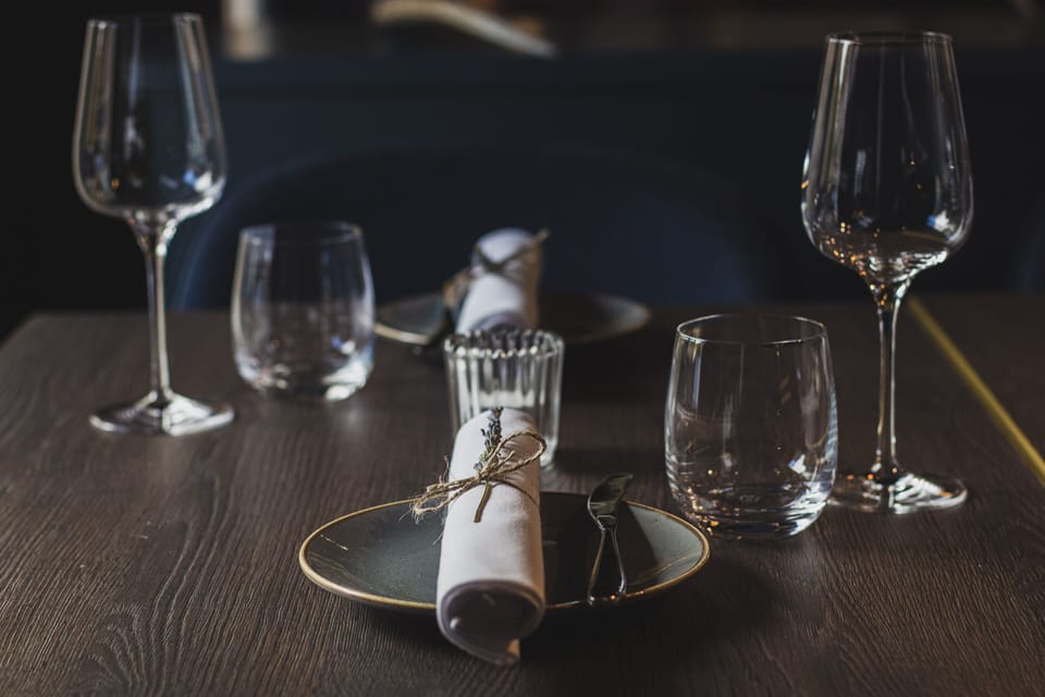 Breakfast, lunch and dinner served