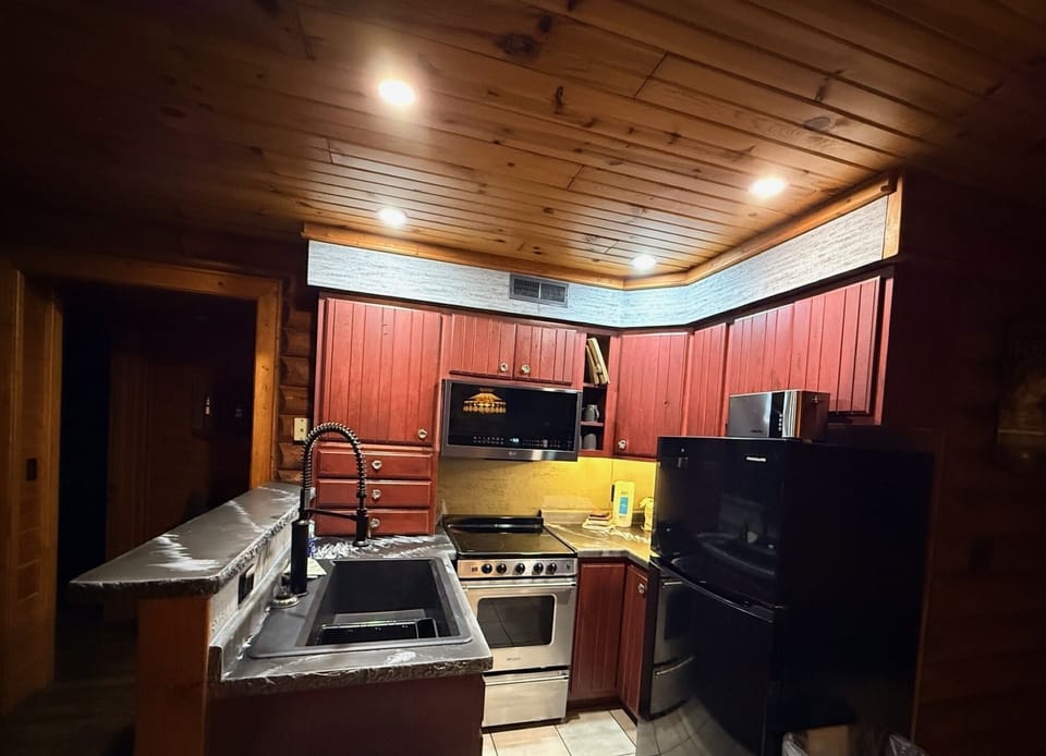 2 bedroom Riverview Master Villa (8 person) | Private kitchen | Microwave, coffee/tea maker, freezer, paper towels