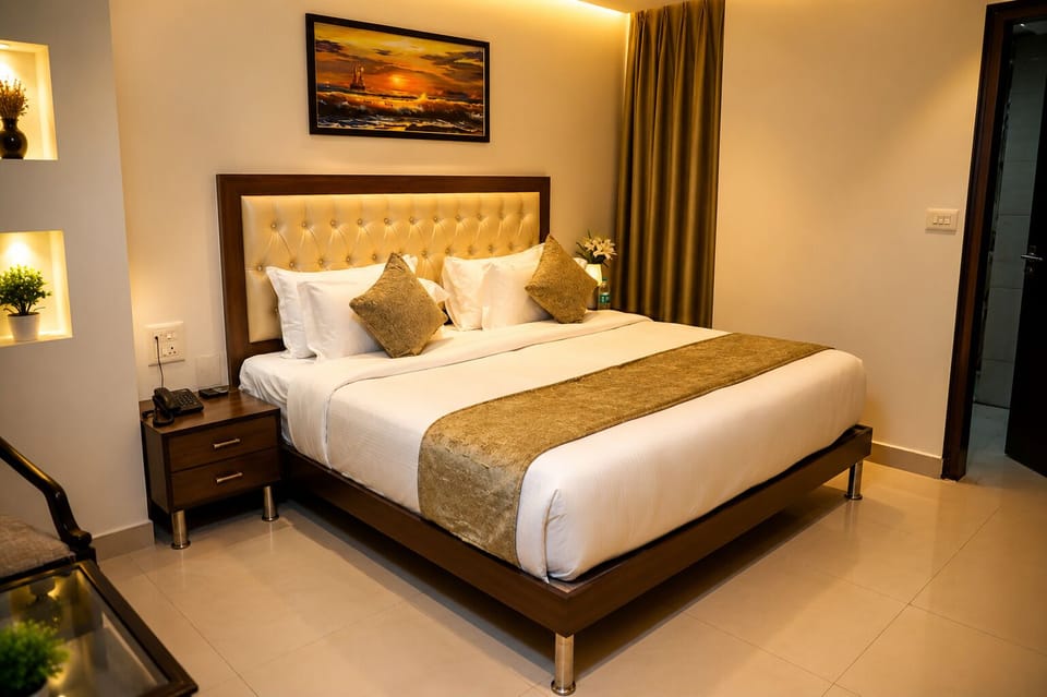 Club Room | Rollaway beds, free WiFi