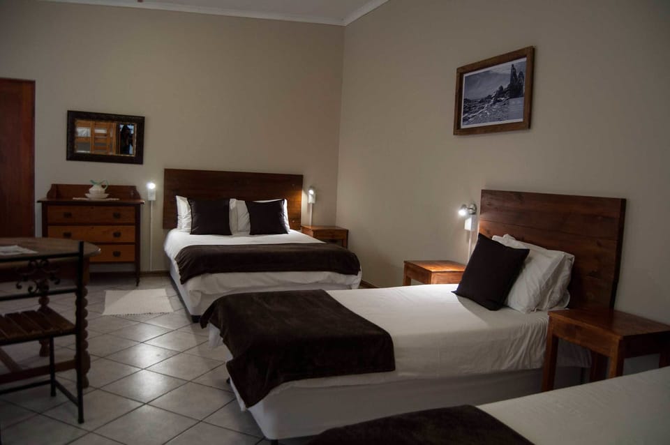 Deluxe Family Suite | WiFi (free), bed sheets