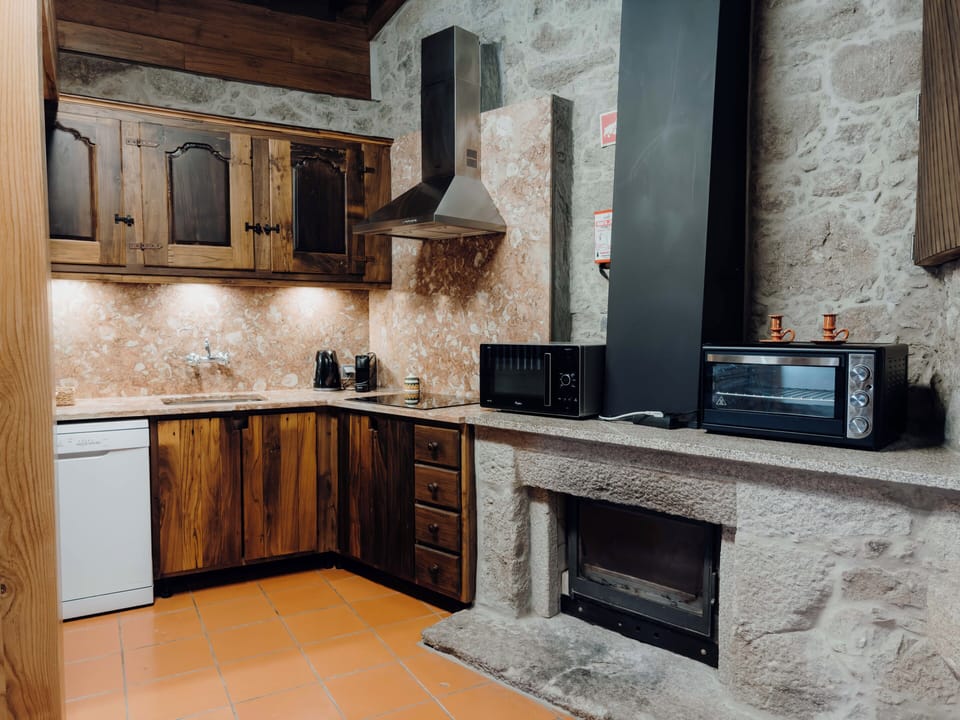 Family Villa, 2 Bedrooms | Private kitchen | Electric kettle