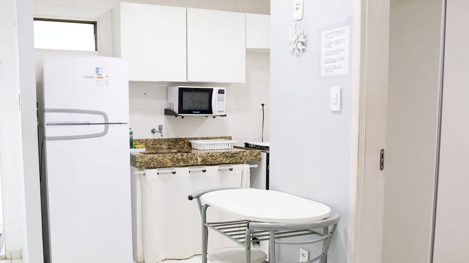 Apartment | Private kitchen | Fridge, microwave, oven, blender