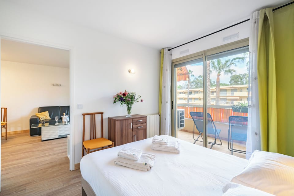 Apartment, 2 Bedrooms (6 Pers) | 2 bedrooms, premium bedding, in-room safe, individually decorated