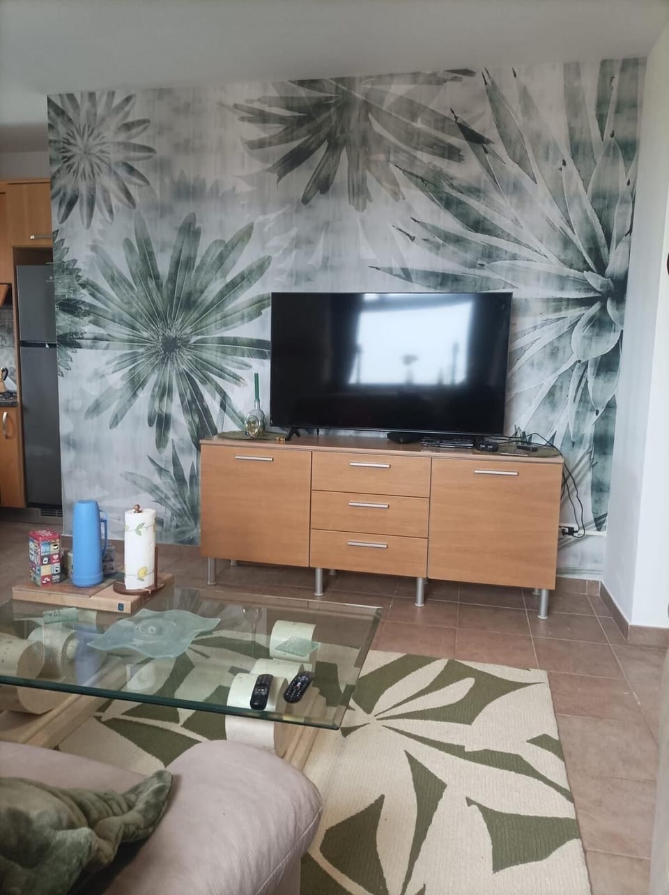 Flat 2, lounge area