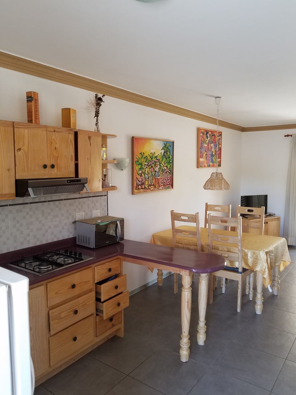Family Duplex | Private kitchen | Full-size fridge, microwave, stovetop, coffee/tea maker