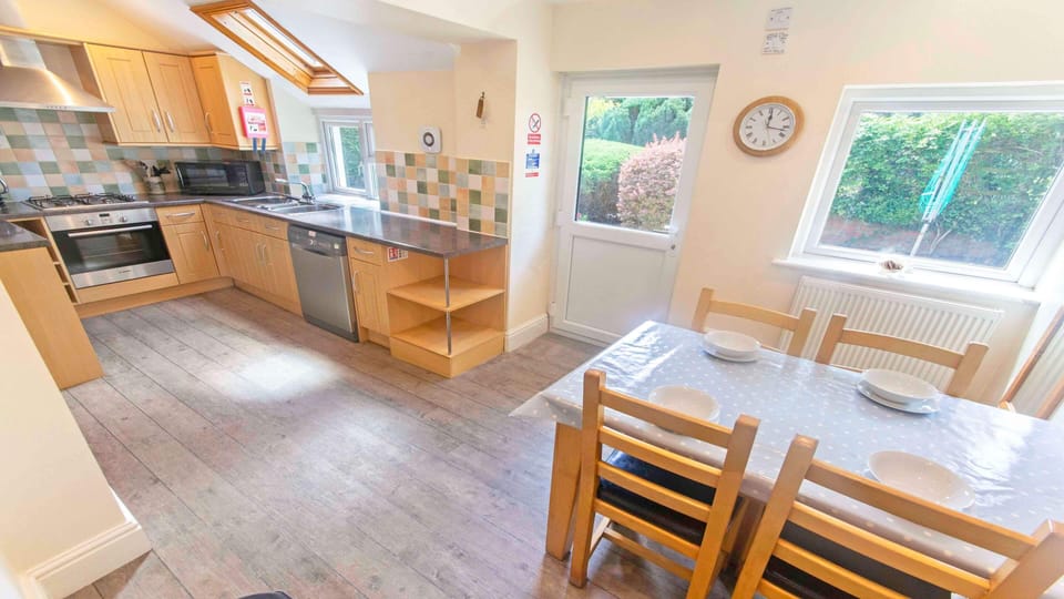 Cottage (4 Bedrooms) | Interior