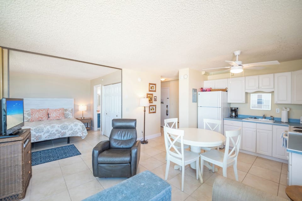 Estero Beach and Tennis Club 606A