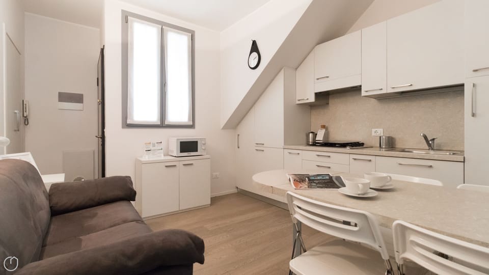 Apartment (1 Bedroom) | Interior