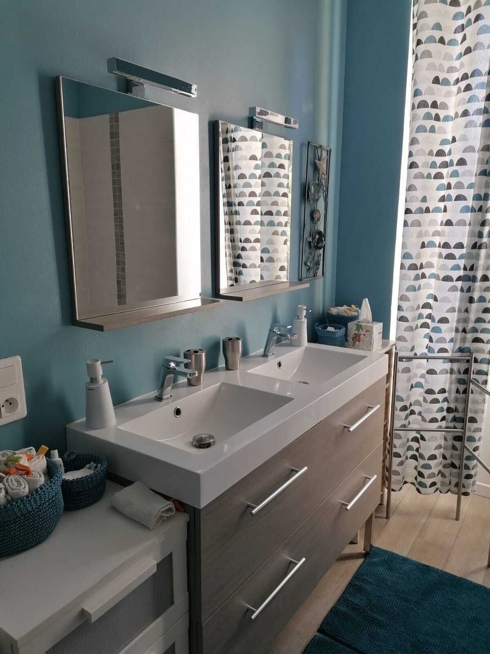 Free toiletries, hair dryer, towels