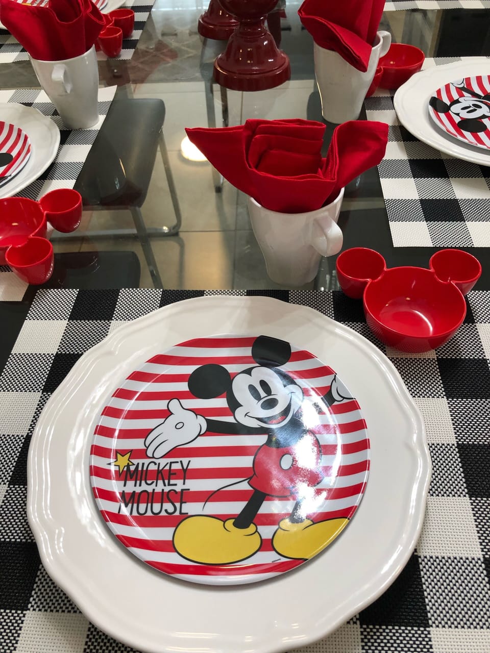 Kids will love our Disney decoration