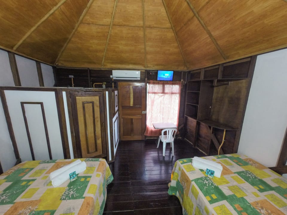 Basic Single Room, 1 Twin Bed, Garden View | Laptop workspace, WiFi (free), individually decorated