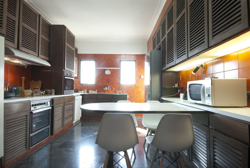 Full equipped kitchen 