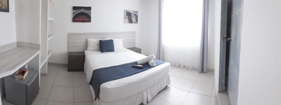 Minibar, blackout drapes, free WiFi, bed sheets