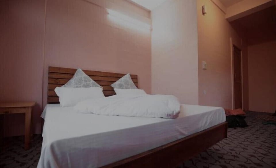 Deluxe Room, 1 Double Bed | Soundproofing, free WiFi