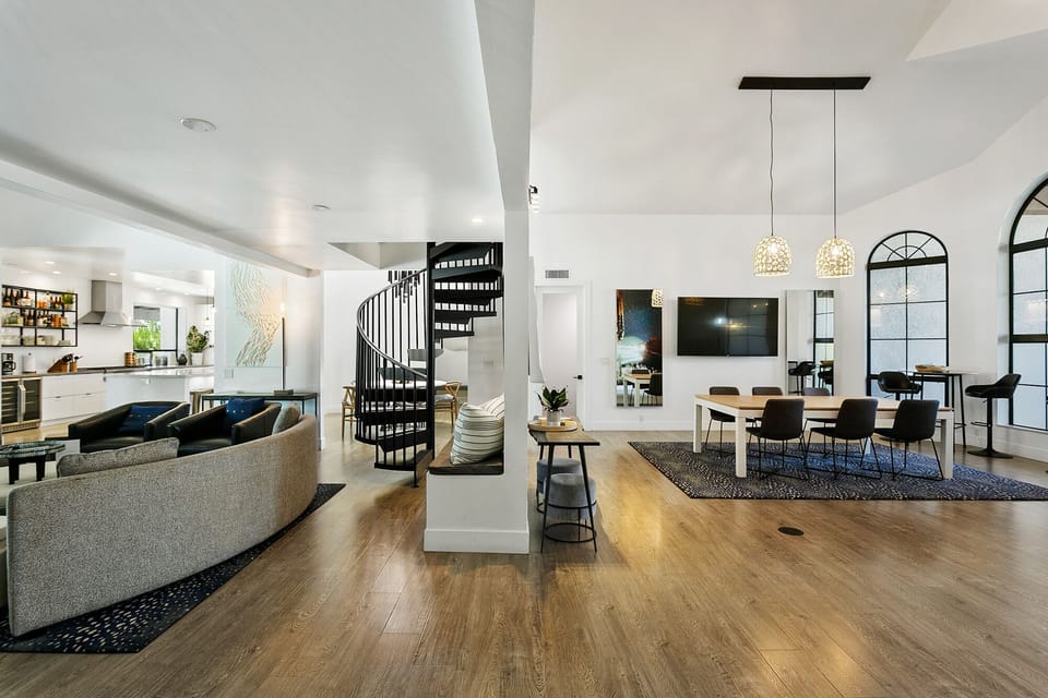 Gorgeous open concept living areas
