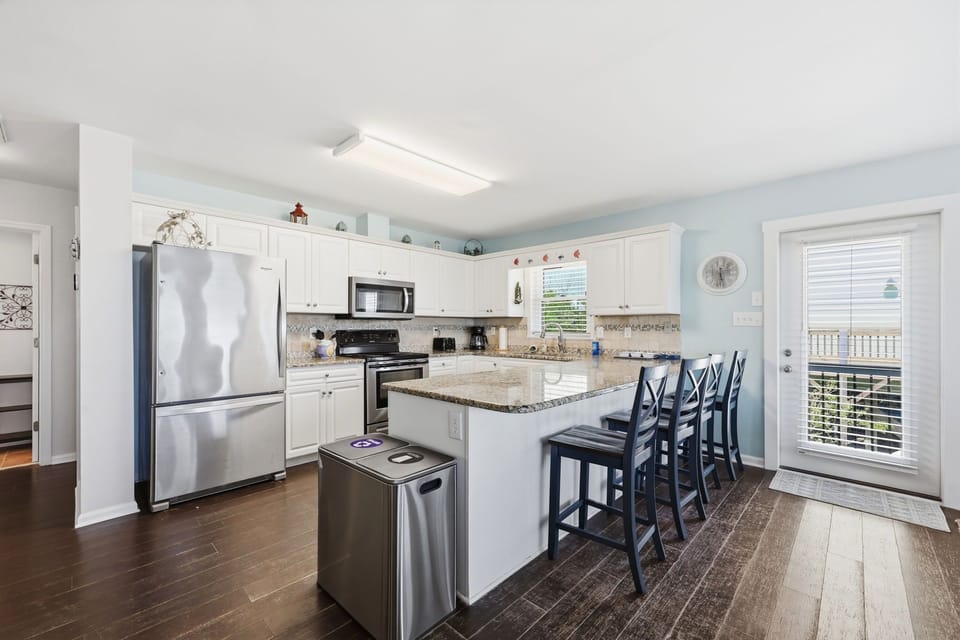 28-web-or-mls-6404 Ocean Dr East 030