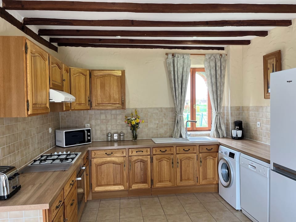 Le Grebe kitchen