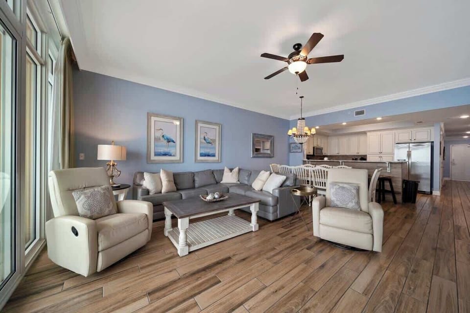 Living Room with sofa sleeper