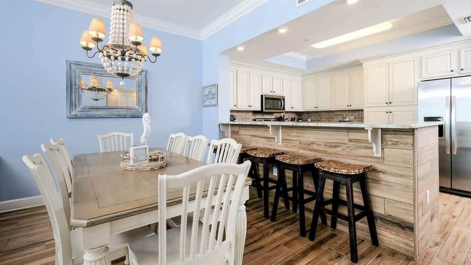 Additional seating at breakfast bar