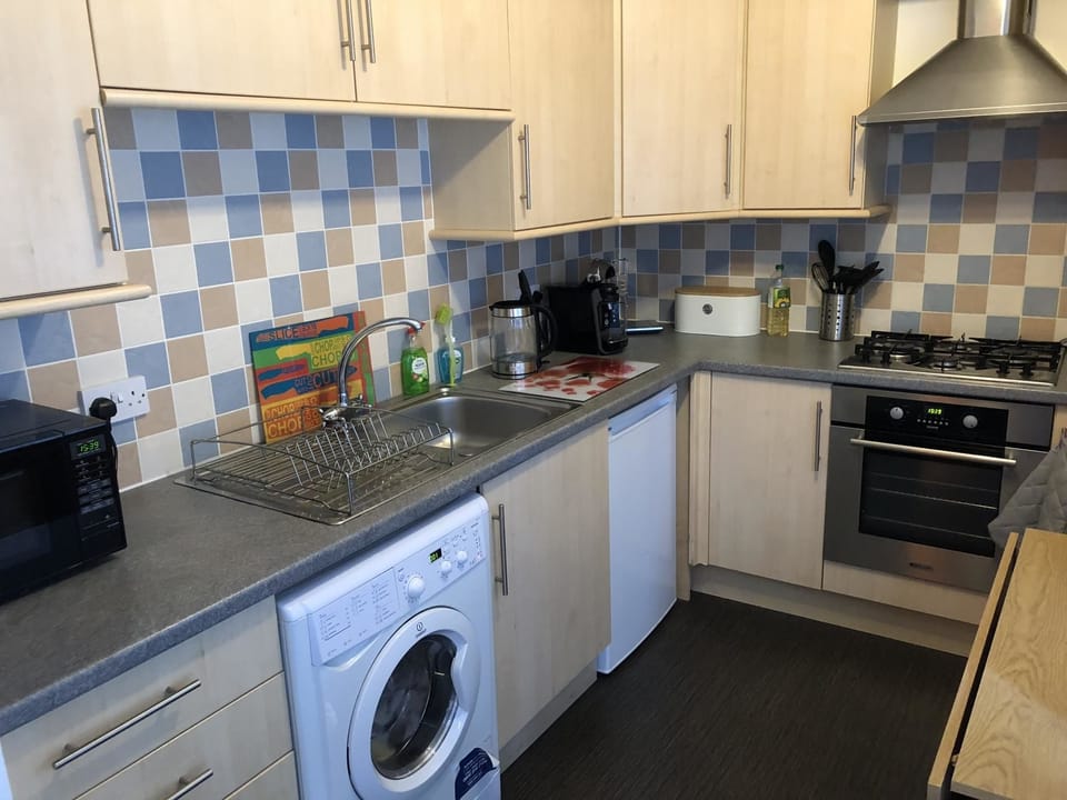 Apartment (2 Bedrooms) | Private kitchen