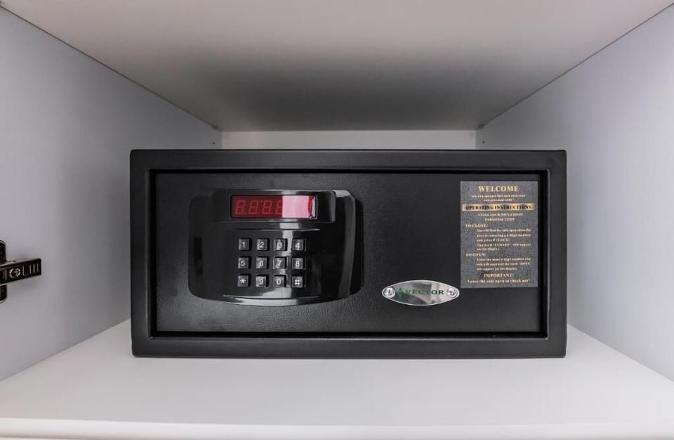 Minibar, in-room safe, desk, blackout drapes