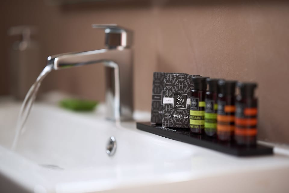 Bathroom amenities