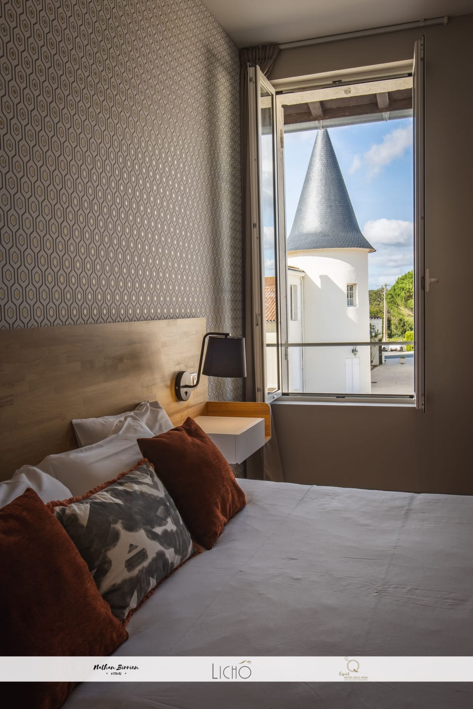 Comfort Double Room, Private Bathroom, Courtyard View (2)