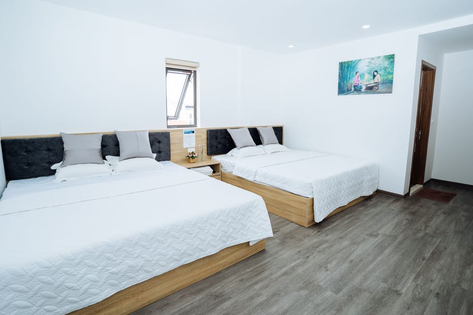 Standard Quadruple Room | Desk, soundproofing, WiFi (free), bed sheets