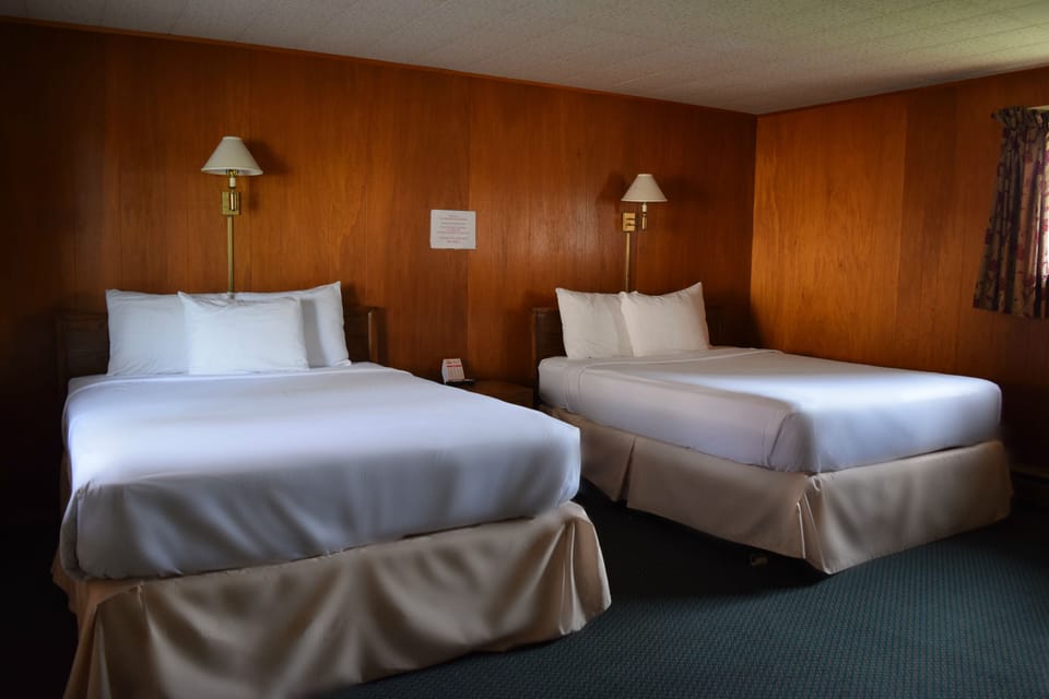 Deluxe Double Room, 2 Queen Beds | Desk, WiFi (free), individually furnished, bed sheets