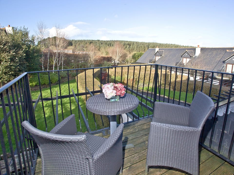 Peaceful balcony from which to take in the view | Holly - Woodland Retreat, Wadebridge