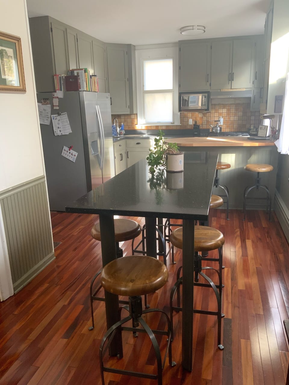 Guests love to congregate in this huge kitchen!  Let the cooks create TOGETHER