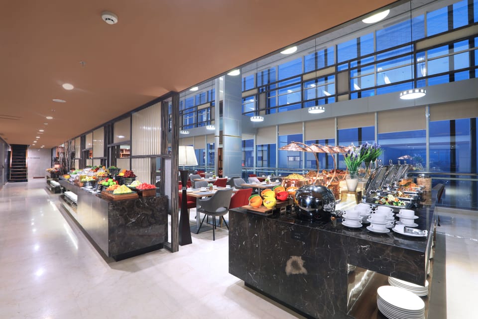 Daily buffet breakfast for a fee